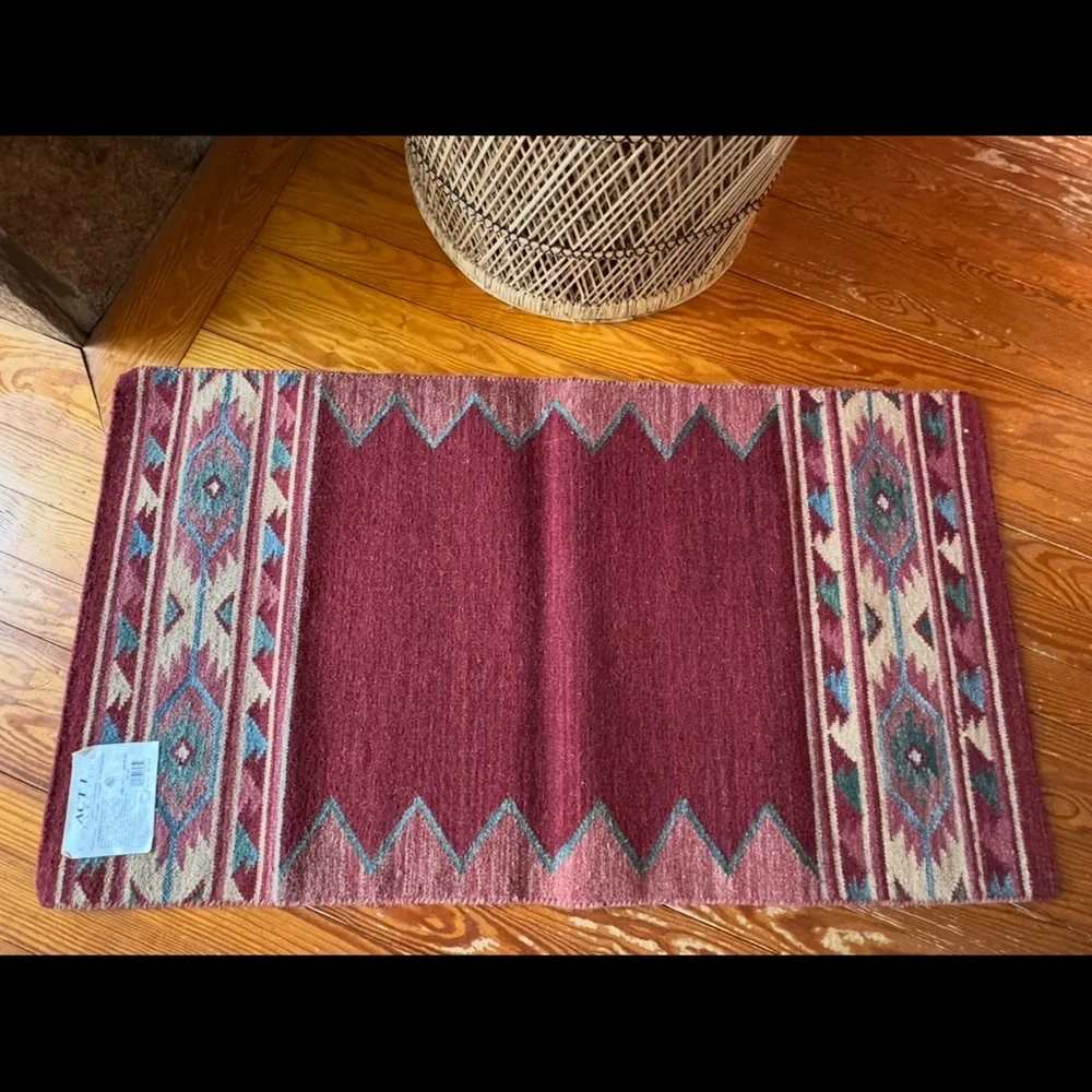 Vintage Handwoven Indian Dhurrie Geometric Rug 2.6’x4.2’ 100% wool. Reversible